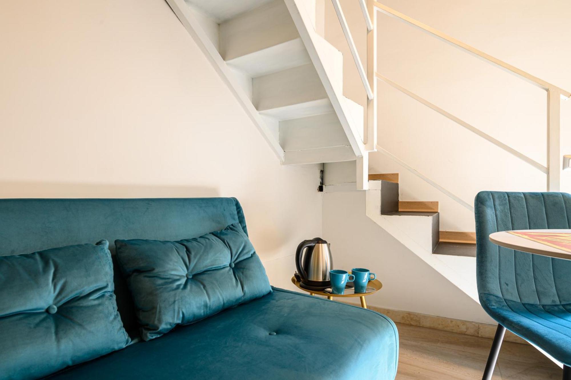 El Barrio In Bed Apartment Napoli Bagian luar foto